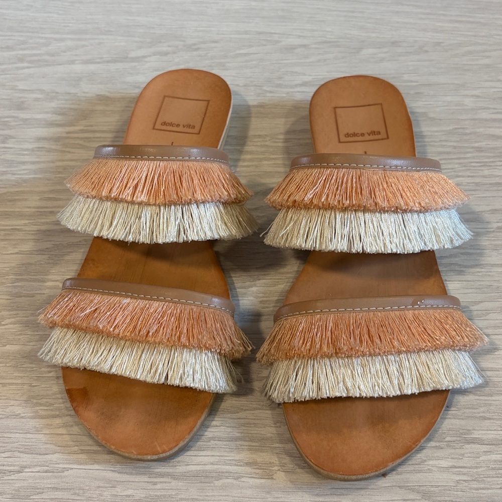 Dolce Vita Two-Tone Fringe Slides size 8